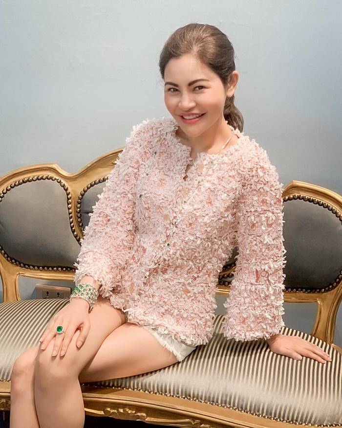 ไฮโซแบงค์ กัลยรัตน์ ไฮโซแบงค์ กัลยรัตน์