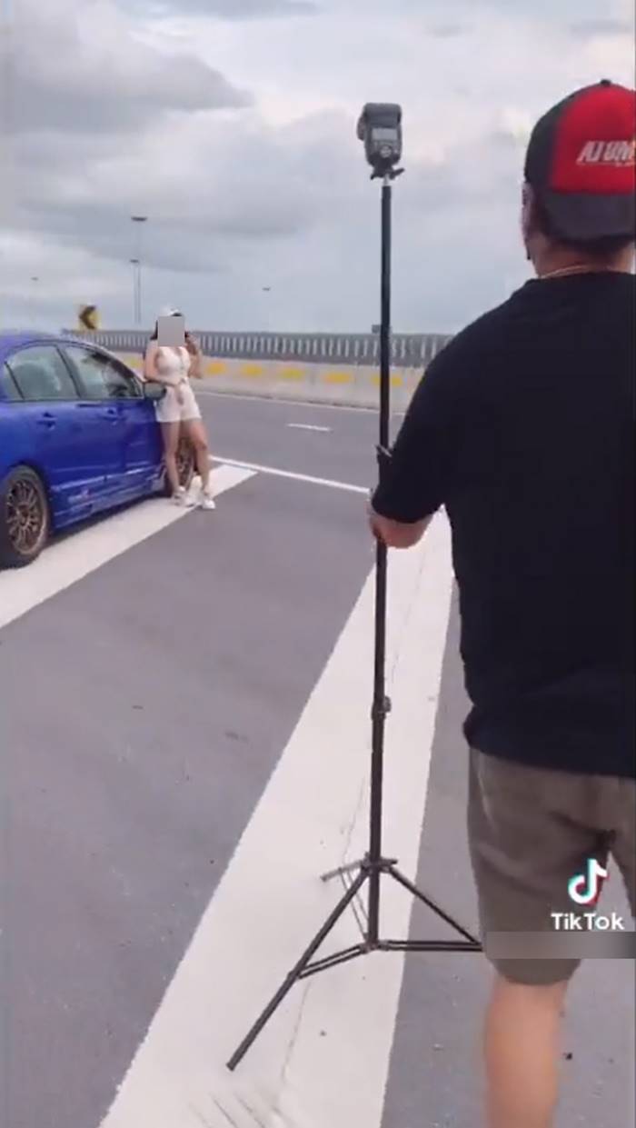 ถ่ายแบบบนทางด่วน ถ่ายแบบบนทางด่วน