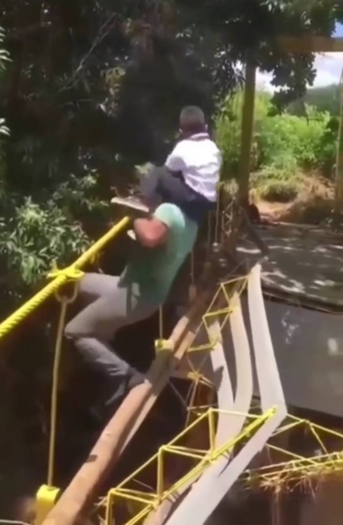 ประมาท ประมาท