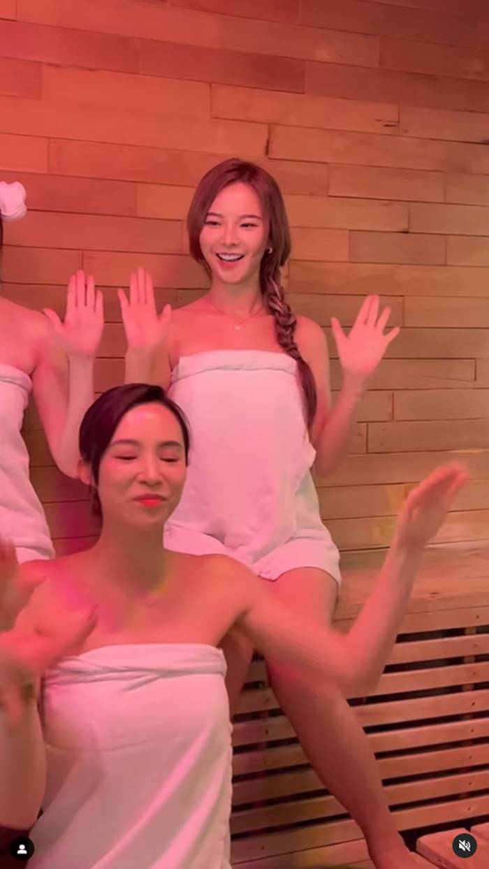 FLOWER Jisoo FLOWER Jisoo