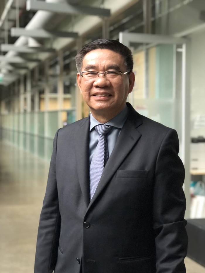 สมชัย ศรีสุทธิยากร สมชัย ศรีสุทธิยากร