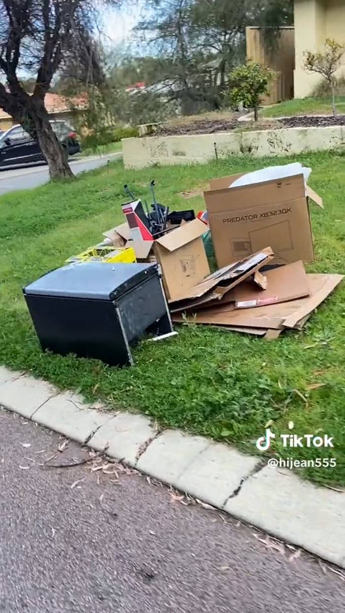 เทศกาลทิ้งของ เทศกาลทิ้งของ