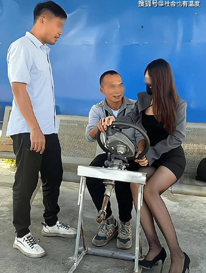 โรงเรียนสอนขับรถ โรงเรียนสอนขับรถ