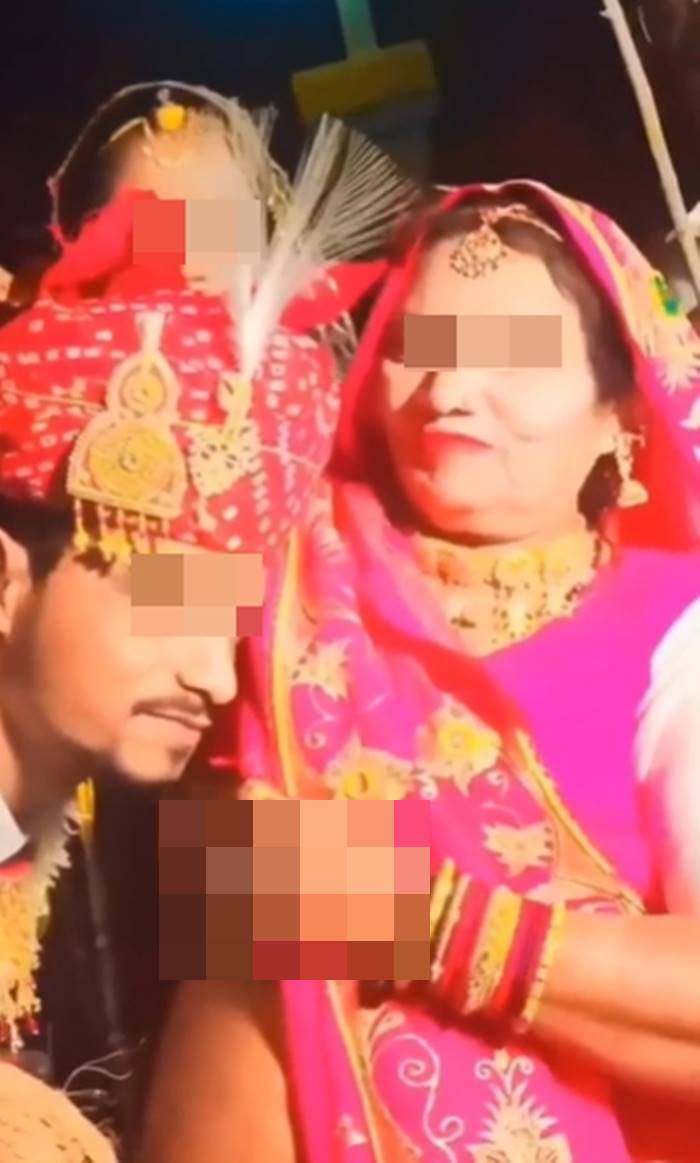 ดูดนมแม่ ดูดนมแม่