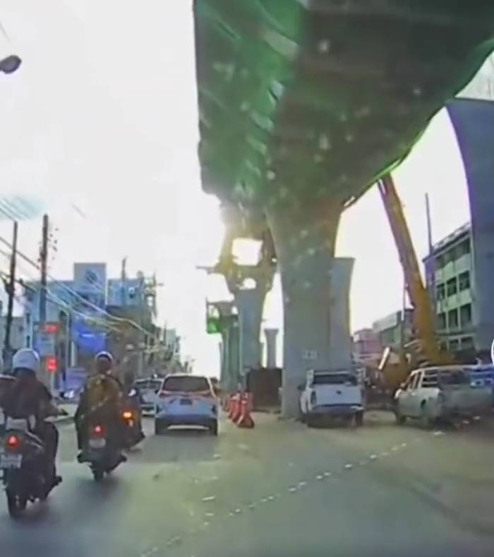 สะพานลาดกระบังถล่ม สะพานลาดกระบังถล่ม