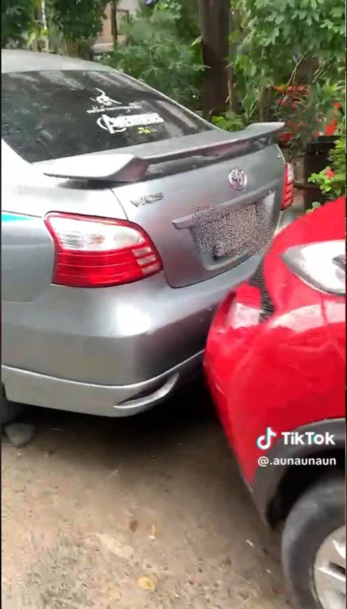 จอดรถ จอดรถ