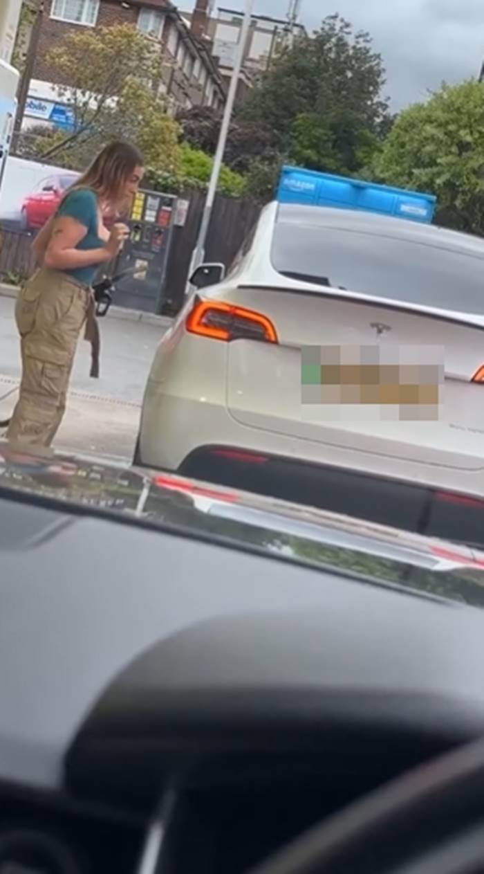Tesla Tesla