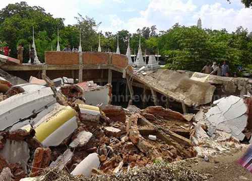 เจดีย์ร้อยยอดวัดไผ่โรงวัวทรุดถล่ม โชคดีไม่มีคนเจ็บ เจดีย์ร้อยยอดวัดไผ่โรงวัวทรุดถล่ม โชคดีไม่มีคนเจ็บ