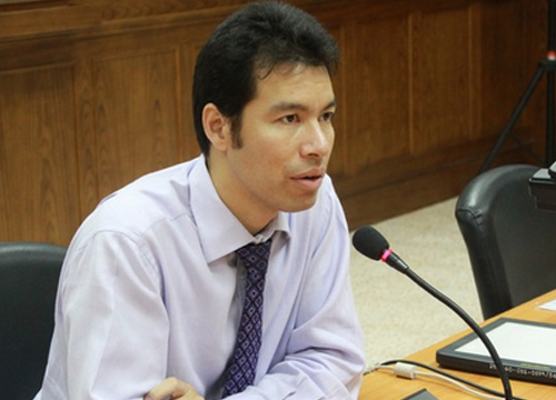 เจษฎ์ ยันร่าง รธน. ทุกฝ่ายยอมรับ แม้ไม่ทำประชามติ เจษฎ์ ยันร่าง รธน. ทุกฝ่ายยอมรับ แม้ไม่ทำประชามติ