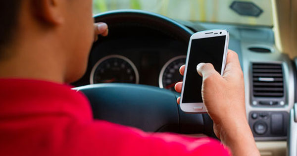 สุดเจ็บปวด เมื่อสามีคุยไลน์กับหญิงอื่น ถึงขั้นส่งรูปอวัยวะเพศให้กันดู สุดเจ็บปวด เมื่อสามีคุยไลน์กับหญิงอื่น ถึงขั้นส่งรูปอวัยวะเพศให้กันดู