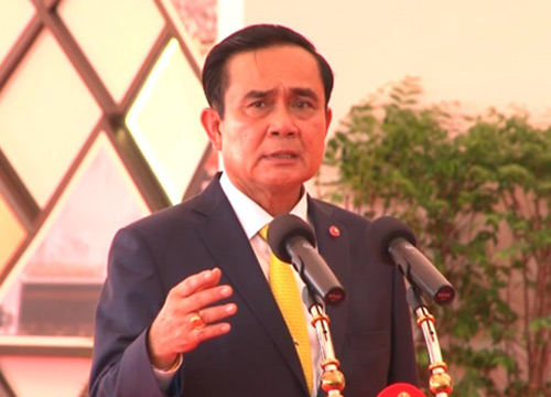 บิ๊กตู่ เตือน ชาวบ้านอาบน้ำหลุมถนน อย่าทำอีก ภาพไปถึงยูเอ็นแล้ว อายเขาไหม บิ๊กตู่ เตือน ชาวบ้านอาบน้ำหลุมถนน อย่าทำอีก ภาพไปถึงยูเอ็นแล้ว อายเขาไหมบิ๊กตู่ เตือน ชาวบ้านอาบน้ำหลุมถนน อย่าทำอีก ภาพไปถึงยูเอ็นแล้ว อายเขาไหม