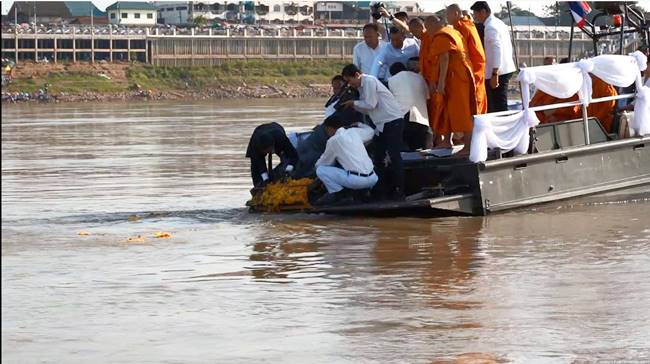 หลวงพ่อคูณ หลวงพ่อคูณ