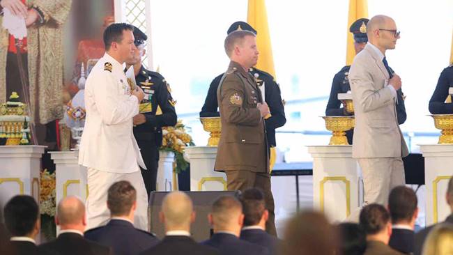 ฮีโร่ช่วย 13 หมูป่า ฮีโร่ช่วย 13 หมูป่า