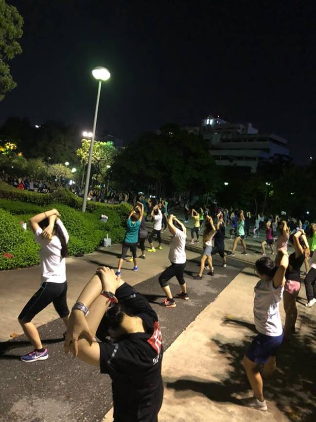 เปิดเพลงเต้นแอโรบิกเสียงดัง เปิดเพลงเต้นแอโรบิกเสียงดัง