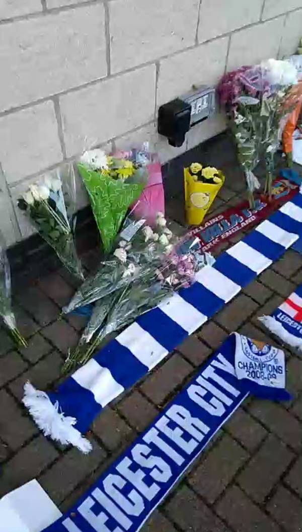 ลูก ภรรยา เจ้าสัววิชัย บินไปอังกฤษด่วน ลูก ภรรยา เจ้าสัววิชัย บินไปอังกฤษด่วน