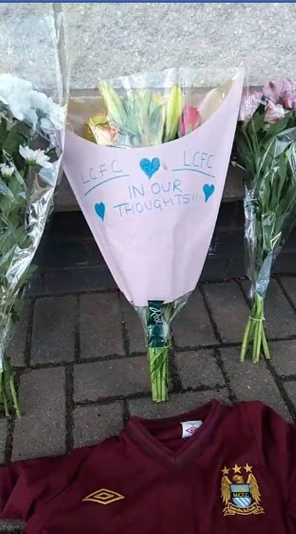 ลูก ภรรยา เจ้าสัววิชัย บินไปอังกฤษด่วน ลูก ภรรยา เจ้าสัววิชัย บินไปอังกฤษด่วน