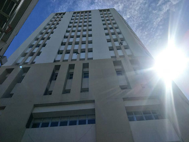 กระโดดตึกฆ่าตัวตาย กระโดดตึกฆ่าตัวตาย