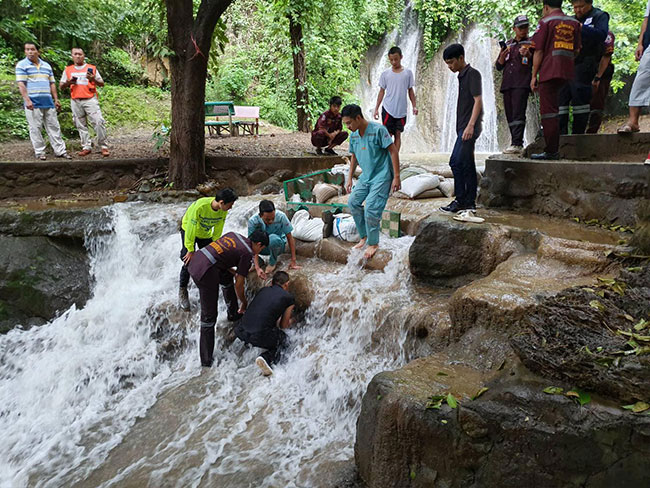 เด็กจมน้ำ เด็กจมน้ำ