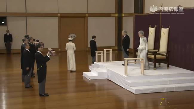 สมเด็จพระจักรพรรดิอากิฮิโตะ สมเด็จพระจักรพรรดิอากิฮิโตะ