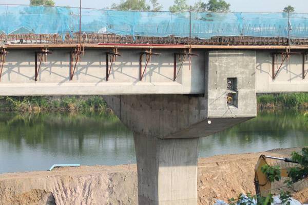 คานสะพานมอเตอร์เวย์โคราช ถล่ม คานสะพานมอเตอร์เวย์โคราช ถล่ม