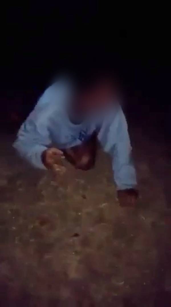 คลิปแก๊งใจเหี้ยม รุมทำร้ายโจ๋ 17 คลิปแก๊งใจเหี้ยม รุมทำร้ายโจ๋ 17