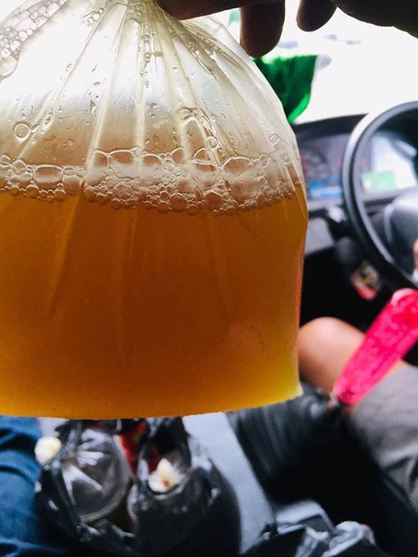 ดื่มเบียร์ขณะขับรถ ดื่มเบียร์ขณะขับรถ