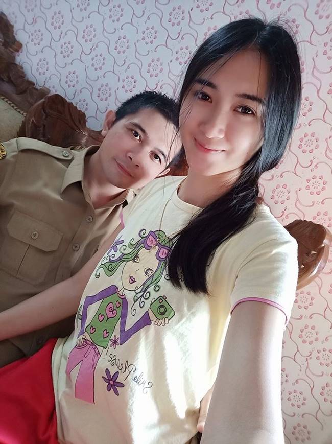 ต่างวัยแต่ใจรัก ต่างวัยแต่ใจรัก