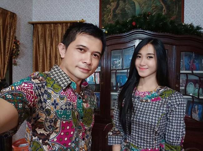 ต่างวัยแต่ใจรัก ต่างวัยแต่ใจรัก