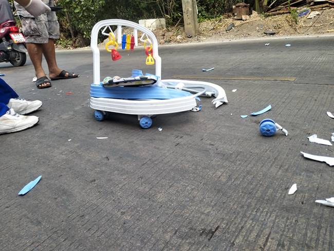 รถสิบล้อชนเด็กตาย รถสิบล้อชนเด็กตาย