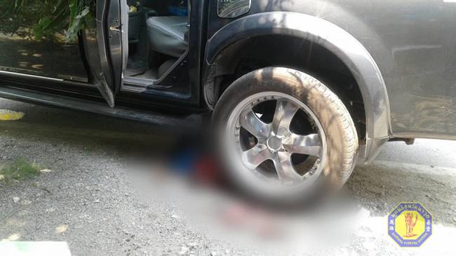 รถกระบะขับทับหัวดับ รถกระบะขับทับหัวดับ