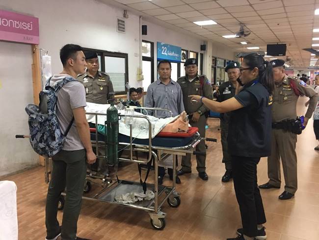 นักท่องเที่ยวผลัดตกผาแต้ม นักท่องเที่ยวผลัดตกผาแต้ม