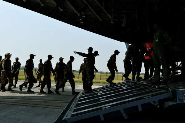 น้ำใจทั่วโลกหลั่งไหล...ทุกความช่วยเหลือทยอยสู่ น้ำใจทั่วโลกหลั่งไหล...ทุกความช่วยเหลือทยอยสู่