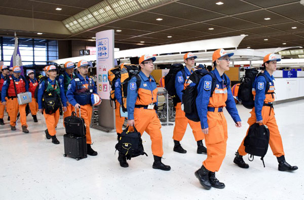 น้ำใจทั่วโลกหลั่งไหล...ทุกความช่วยเหลือทยอยสู่ น้ำใจทั่วโลกหลั่งไหล...ทุกความช่วยเหลือทยอยสู่