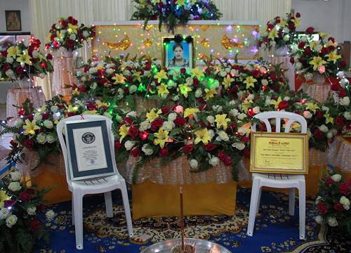 นำศพ น้องมาลี สวดอภิธรรมที่ตราด รวม 3 คืน แม่ยังเศร้า.. ทำใจไม่ได้ นำศพ น้องมาลี สวดอภิธรรมที่ตราด รวม 3 คืน แม่ยังเศร้า.. ทำใจไม่ได้