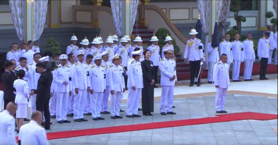 ถวายสักการะพระบรมศพ ถวายสักการะพระบรมศพ