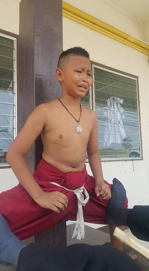 เด็กเรียนโขนต้องอดทน เด็กเรียนโขนต้องอดทน