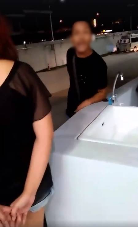 จวกหนุ่มถีบแฟนเก่าทั้งที่ยังท้อง จวกหนุ่มถีบแฟนเก่าทั้งที่ยังท้อง