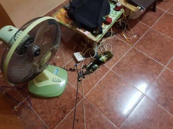 เพจดังเผย เหยื่อโจ๋รุมฆ่า น้องปอนด์ โดนมีดฟันแขนเย็บ 25 เข็ม-สภาพจิตใจแย่ เพจดังเผย เหยื่อโจ๋รุมฆ่า น้องปอนด์ โดนมีดฟันแขนเย็บ 25 เข็ม-สภาพจิตใจแย่