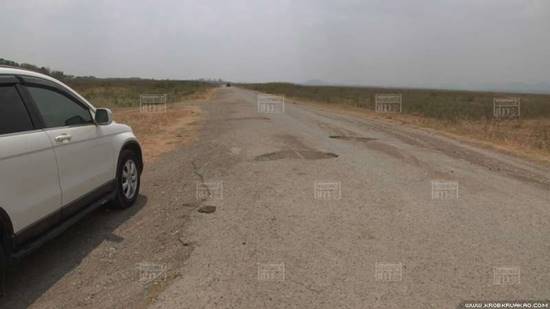 นครราชสีมา แล้งหนัก ! ถนนมิตรภาพสายเก่าโผล่เหนือเขื่อนลำตะคอง นครราชสีมา แล้งหนัก ! ถนนมิตรภาพสายเก่าโผล่เหนือเขื่อนลำตะคอง