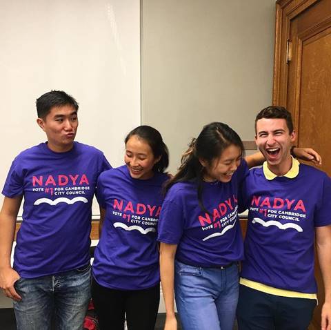 พบกับสาว 19 สุดแกร่ง พบกับสาว 19 สุดแกร่ง