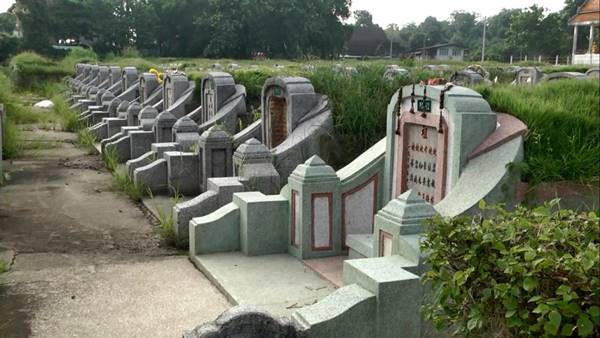 วัดพนัญเชิงฯ รื้อสุสาน วัดพนัญเชิงฯ รื้อสุสาน