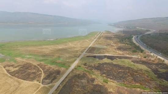 นครราชสีมา แล้งหนัก ! ถนนมิตรภาพสายเก่าโผล่เหนือเขื่อนลำตะคอง นครราชสีมา แล้งหนัก ! ถนนมิตรภาพสายเก่าโผล่เหนือเขื่อนลำตะคอง