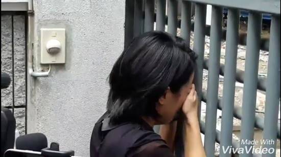 ปอแก้ว บุกถึงหน้าบ้านไฮโซหนุ่ม ยังไร้คนเจรจา ร่ำไห้ยันไม่อยากได้เงิน แค่ขอลูกคืน ปอแก้ว บุกถึงหน้าบ้านไฮโซหนุ่ม ยังไร้คนเจรจา ร่ำไห้ยันไม่อยากได้เงิน แค่ขอลูกคืน