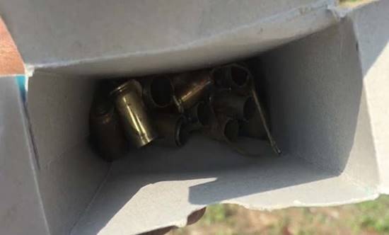 เปิดคลิปขบวนขันหมากยิงปืนฉลอง กระหน่ำหมดแม็ก ถูกชาวบ้านดับ เปิดคลิปขบวนขันหมากยิงปืนฉลอง กระหน่ำหมดแม็ก ถูกชาวบ้านดับ