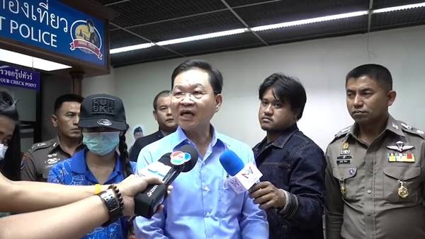 สาวคล้องมาลัยทัวร์จีน สาวคล้องมาลัยทัวร์จีน