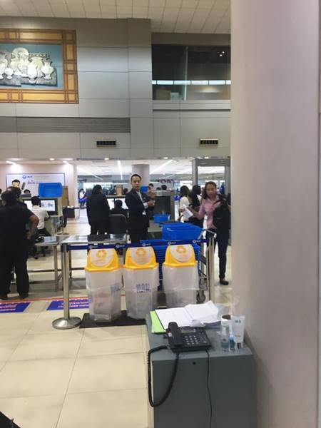 ทนายดัง แฉเจ้าหน้าที่สนามบินไร้น้ำใจ ทนายดัง แฉเจ้าหน้าที่สนามบินไร้น้ำใจ