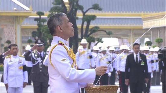 ถวายสักการะพระบรมศพ ถวายสักการะพระบรมศพ