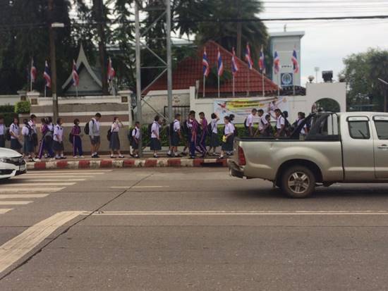 ครูสั่งนักเรียน ครูสั่งนักเรียน