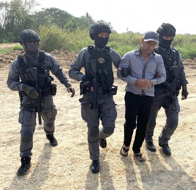 ปล้นร้านทองลพบุรี ปล้นร้านทองลพบุรี