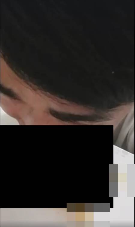 อียยย์ !! หนุ่มไต้หวันไลฟ์สดกินอึตัวเอง หลังทรัมป์ได้เป็นประธานาธิบดีสหรัฐฯ อียยย์ !! หนุ่มไต้หวันไลฟ์สดกินอึตัวเอง หลังทรัมป์ได้เป็นประธานาธิบดีสหรัฐฯ